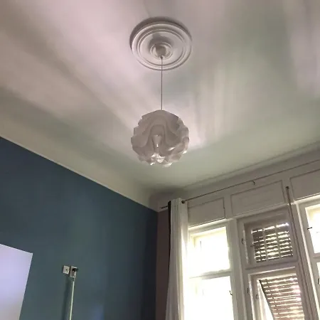 Square スボティツァ