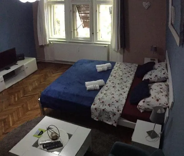 Square * Σουμπότικα